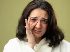 Dark Eye Circles Laser vs Topical Eye Creams: Which Is More Effective?